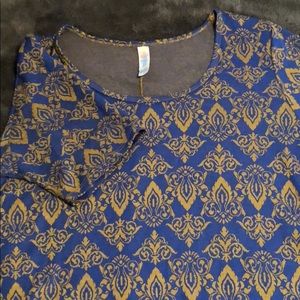 M Lularoe Perfect T